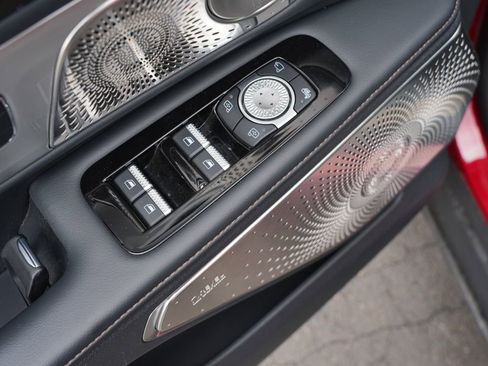 Used 2024 Lincoln Nautilus Reserve w/ Equipment Group 203A image 18