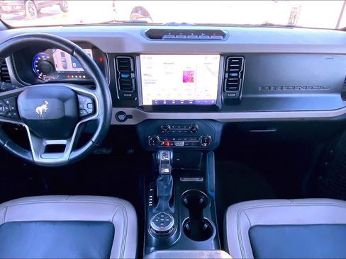 Certified 2022 Ford Bronco Wildtrak image 15