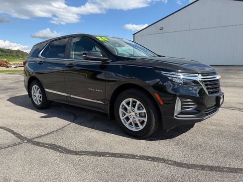 Used 2024 Chevrolet Equinox LT FWD image 3