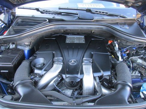 Used 2017 Mercedes-Benz GLS 550 4MATIC image 61