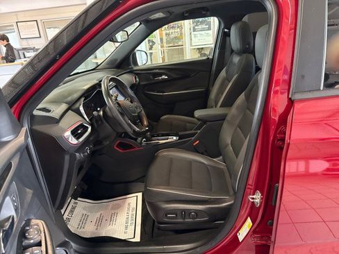 Used 2021 Chevrolet TrailBlazer RS w/ Sun and Liftgate Package image 15