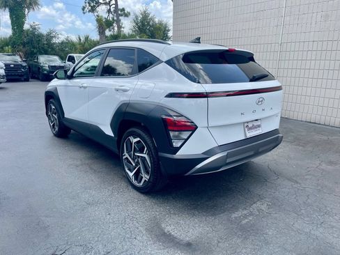 Used 2026 Hyundai Kona SEL Premium FWD image 3