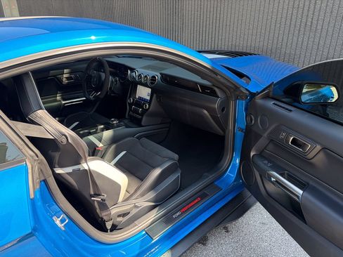 Used 2021 Ford Mustang Shelby GT500 w/ Technology Package RWD image 22