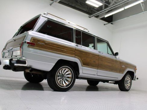 Used 1986 Jeep Grand Wagoneer image 52