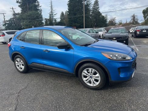 Used 2020 Ford Escape S image 12