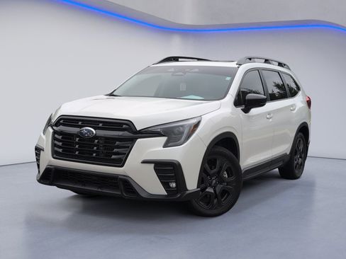 Used 2024 Subaru Ascent Onyx Edition AWD/4WD image 2