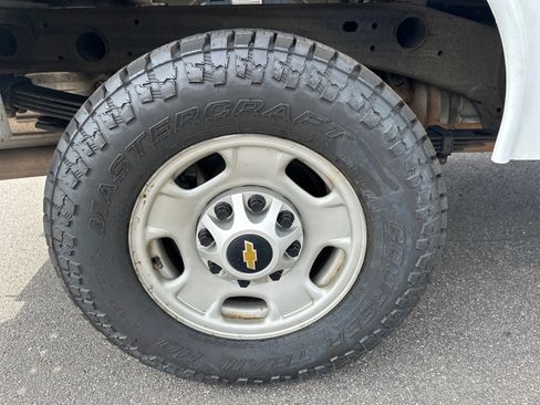 Used 2022 Chevrolet Silverado 2500 W/T w/ WT Convenience Package RWD image 16
