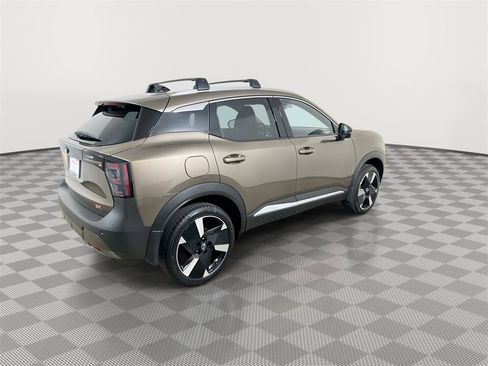 New 2026 Nissan Kicks SR image 8