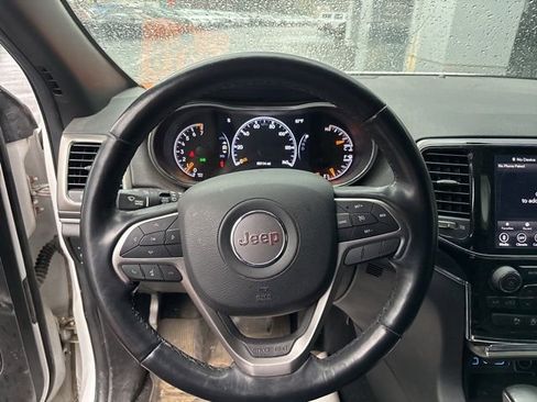 Used 2021 Jeep Grand Cherokee Limited image 11