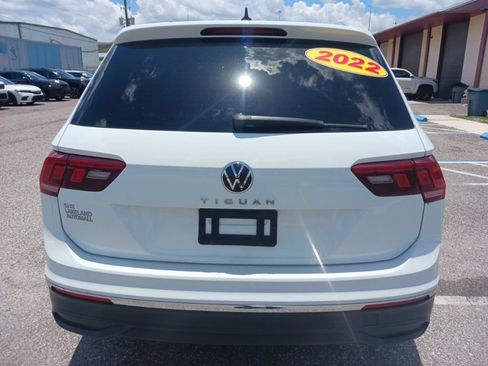 Used 2022 Volkswagen Tiguan SE FWD image 4
