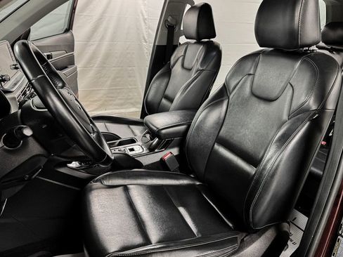 Used 2020 Kia Telluride S w/ S 8 Passenger Seating Package image 9