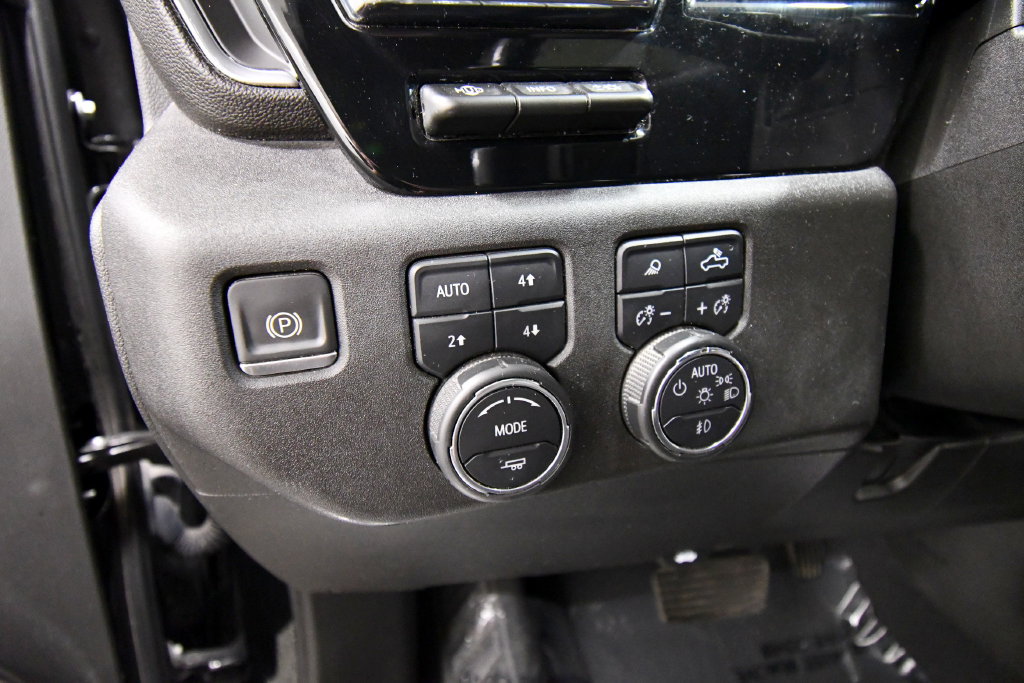 Used 2024 Chevrolet Silverado 3500 High Country w/ High Country Premium Package AWD/4WD image 20