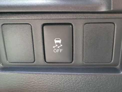 Used 2015 Toyota Tundra SR5 w/ Tow Package RWD image 13