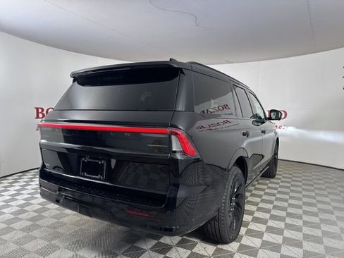 New 2025 Lincoln Navigator Reserve w/ Jet Appearance Package image 7