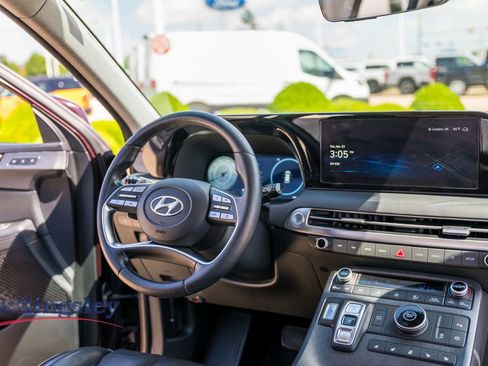 Used 2023 Hyundai Palisade Limited FWD image 15