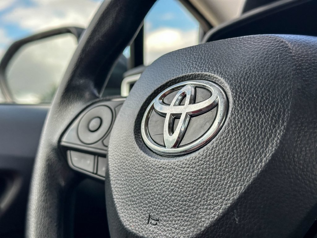 Certified 2025 Toyota Corolla LE FWD image 28