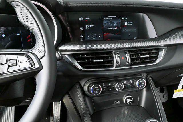New 2026 Alfa Romeo Stelvio Sprint AWD/4WD image 15