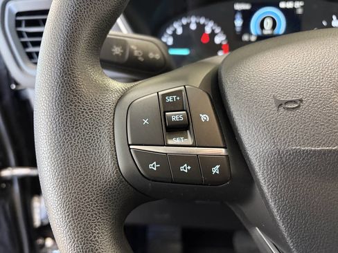 Used 2022 Ford Escape SE image 18