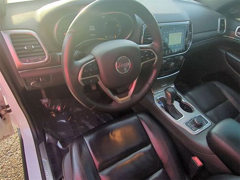 Used 2019 Jeep Grand Cherokee Limited image 10