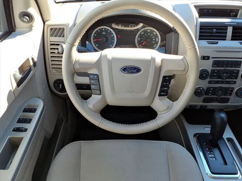 Used 2012 Ford Escape XLT image 5