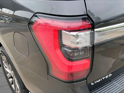 Used 2020 Ford Expedition Limited AWD/4WD image 28
