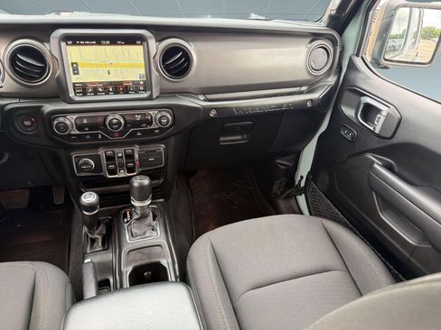 Used 2023 Jeep Wrangler Unlimited w/ 8.4" Radio Group AWD/4WD image 28