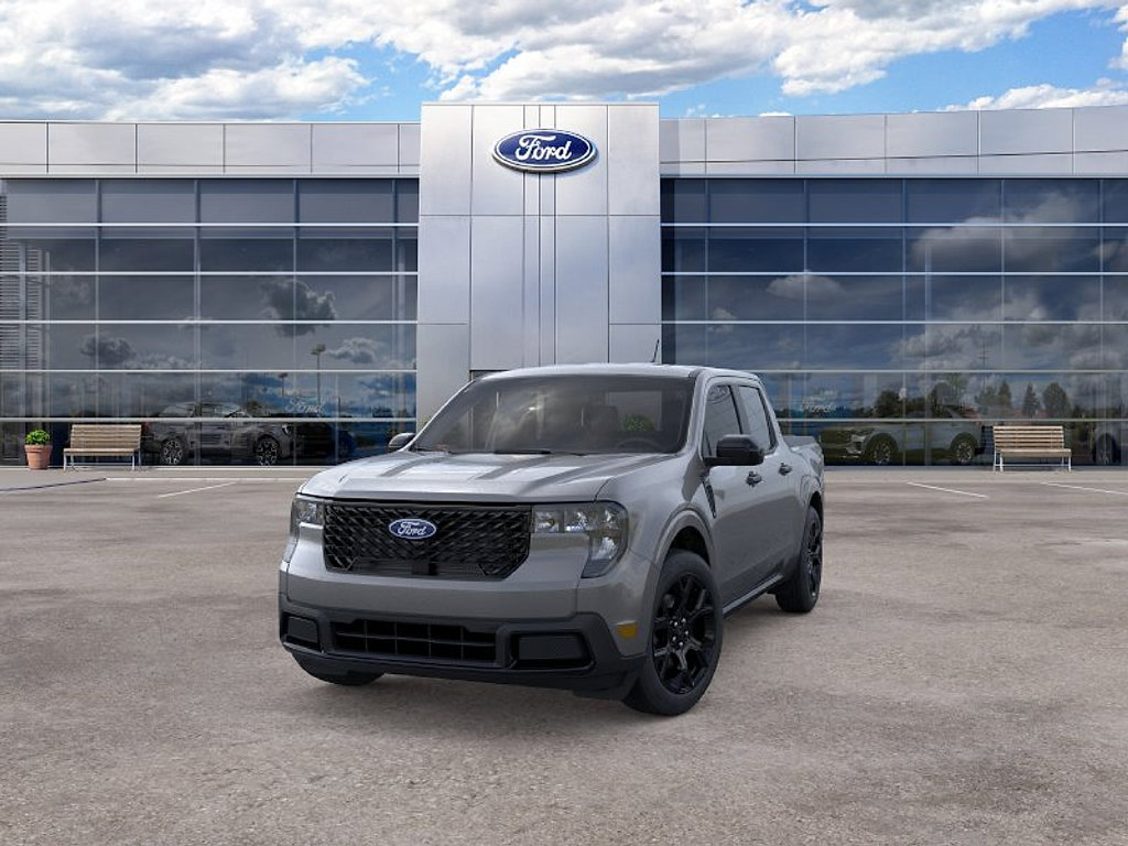 New 2026 Ford Maverick XLT w/ Equipment Group 301A AWD/4WD image 2