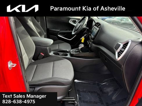 Used 2020 Kia Soul LX image 15