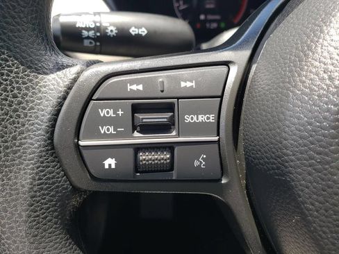 Used 2023 Honda HR-V LX image 13