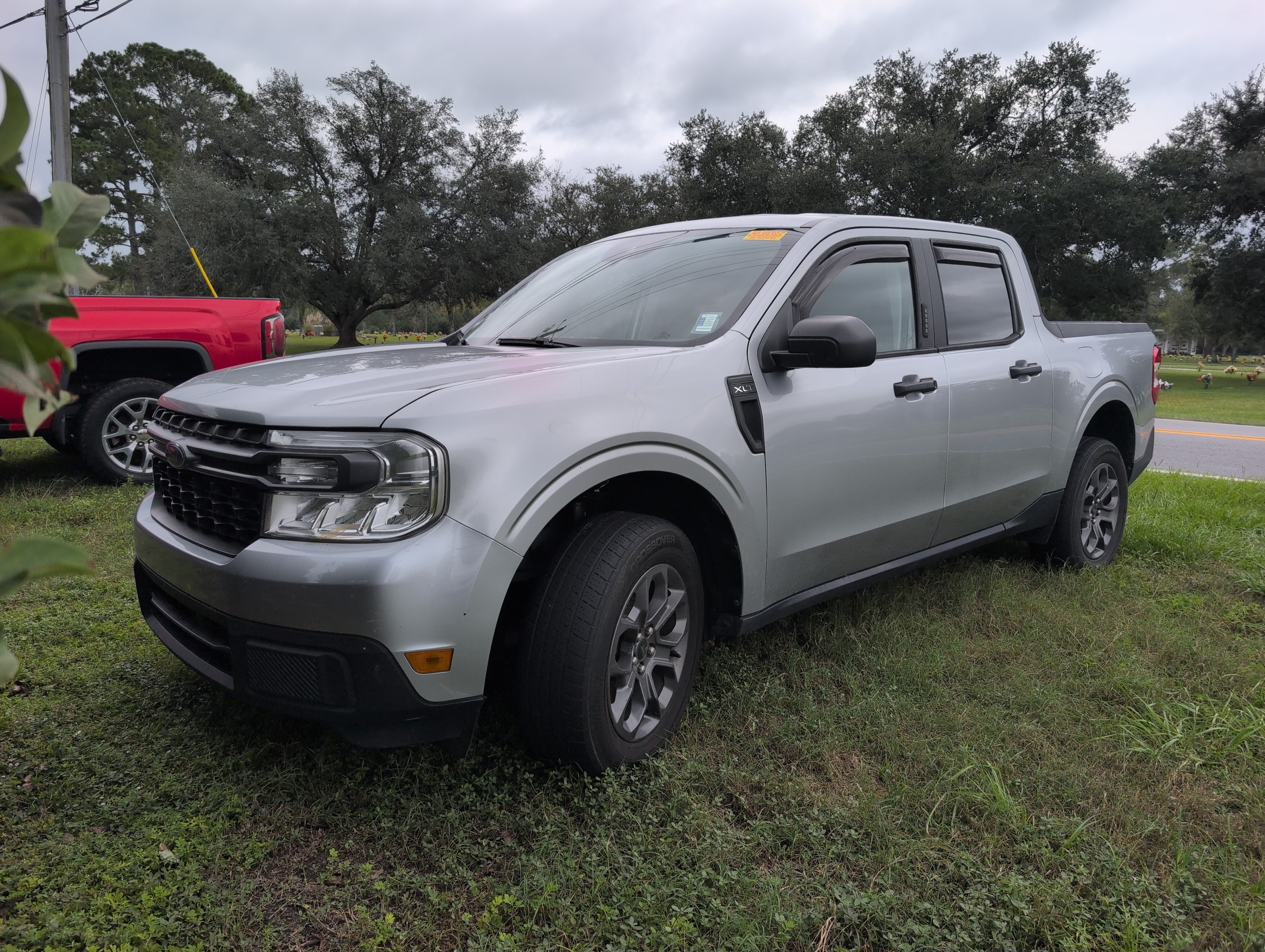 Used 2023 Ford Maverick XLT FWD image 5