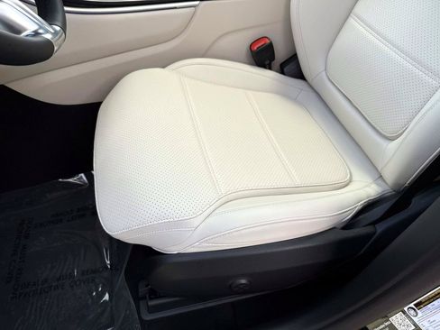 New 2027 Mercedes-Benz GLC 350e 4MATIC image 21