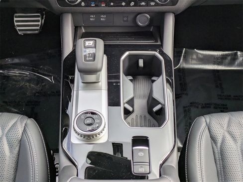 New 2026 Mitsubishi Outlander SEL image 20