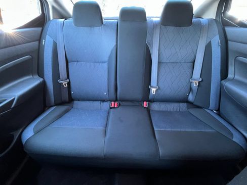 Used 2025 Nissan Versa SV FWD image 36
