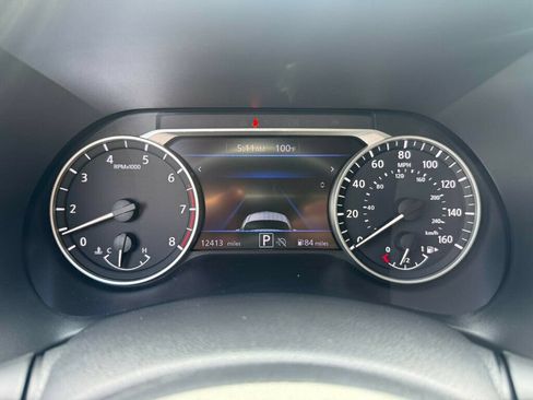 Used 2025 Nissan Sentra SR FWD image 4