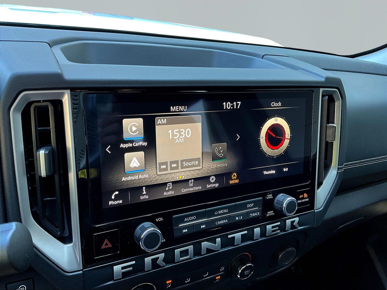 Used 2025 Nissan Frontier SV AWD/4WD image 15