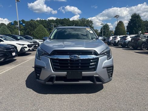 Used 2023 Subaru Ascent Limited w/ Technology Package AWD/4WD image 6