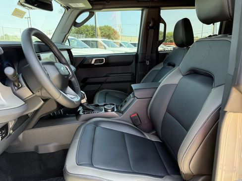 New 2026 Ford Bronco Outer Banks AWD/4WD image 21