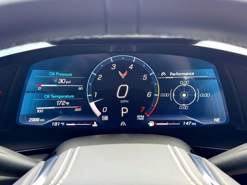 Used 2025 Chevrolet Corvette Stingray Coupe w/ 1LT image 34