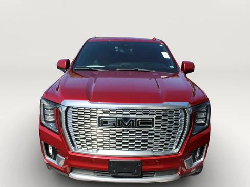 Used 2021 GMC Yukon XL Denali w/ Denali Premium Package AWD/4WD image 2