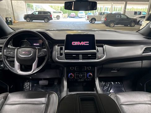 Used 2021 GMC Yukon XL SLT AWD/4WD image 22