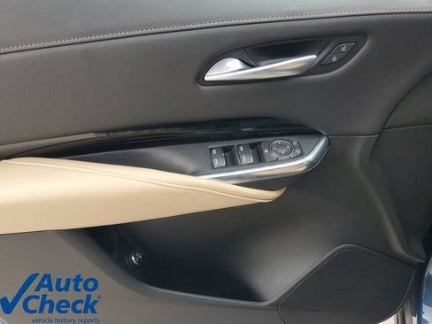 Certified 2024 Cadillac XT4 Luxury FWD image 20