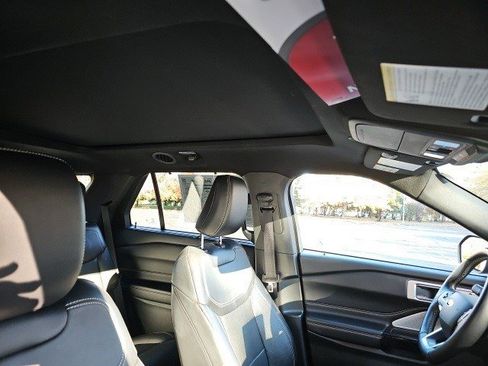 Used 2021 Ford Explorer ST w/ Equipment Group 401A image 13