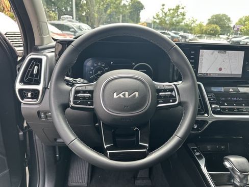 Certified 2023 Kia Sorento SX FWD image 28