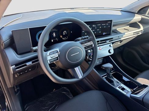 New 2026 Hyundai Tucson SEL image 9