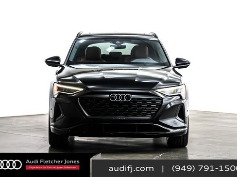 Used 2024 Audi Q8 e-tron Premium Plus w/ Premium Plus Package image 24