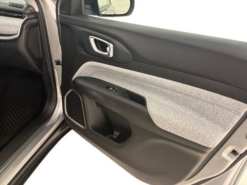 Used 2022 Jeep Compass Latitude w/ Convenience Group image 15