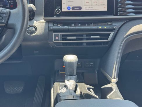 Used 2025 Toyota Camry LE FWD image 15