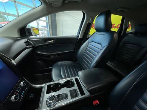 Used 2022 Ford Edge SEL w/ Sport Appearance Package image 12