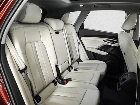 New 2025 Audi Q5 Premium Plus image 21