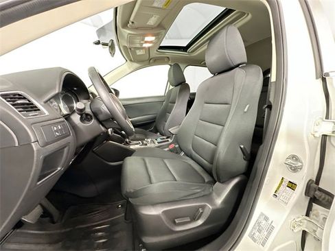 Used 2016 MAZDA CX-5 Touring w/ Bose/Moonroof Package image 4